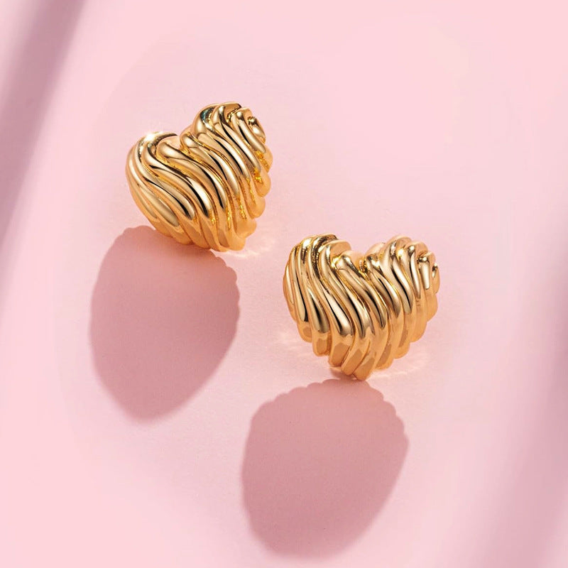 Personalized Lovely Stud Earrings Women&#039;s Light Luxury High-grade Ear Piercing Niche Temperament French Retro Earrings Fashion